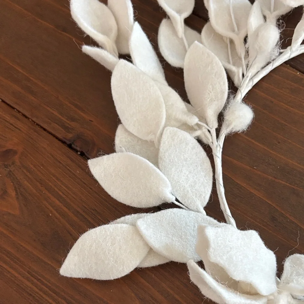 Room Essentials Target Cream Leaf Holiday Faux Wreath 13 in diameter